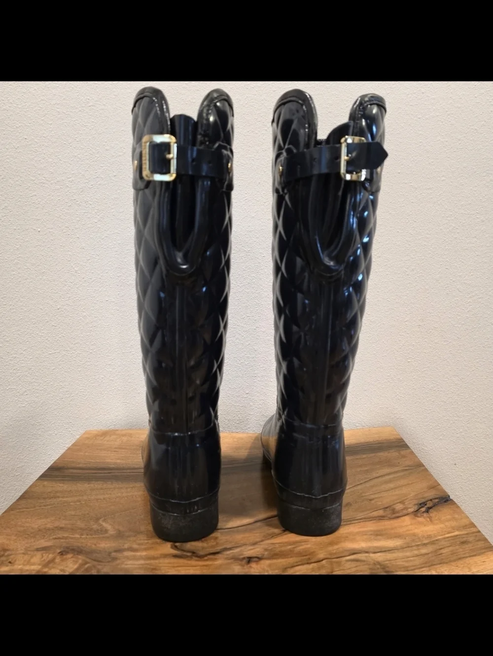 Hunter Refined Gloss Quilt Tall Boots in Navy